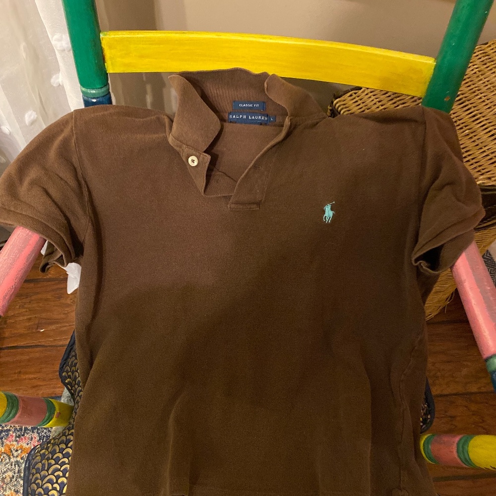 Ralph Lauren Brown shirt. Women’s size large. Good used condition.